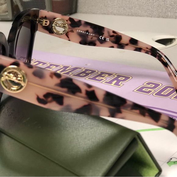 Longchamp sunglasses - Picture 2 of 7